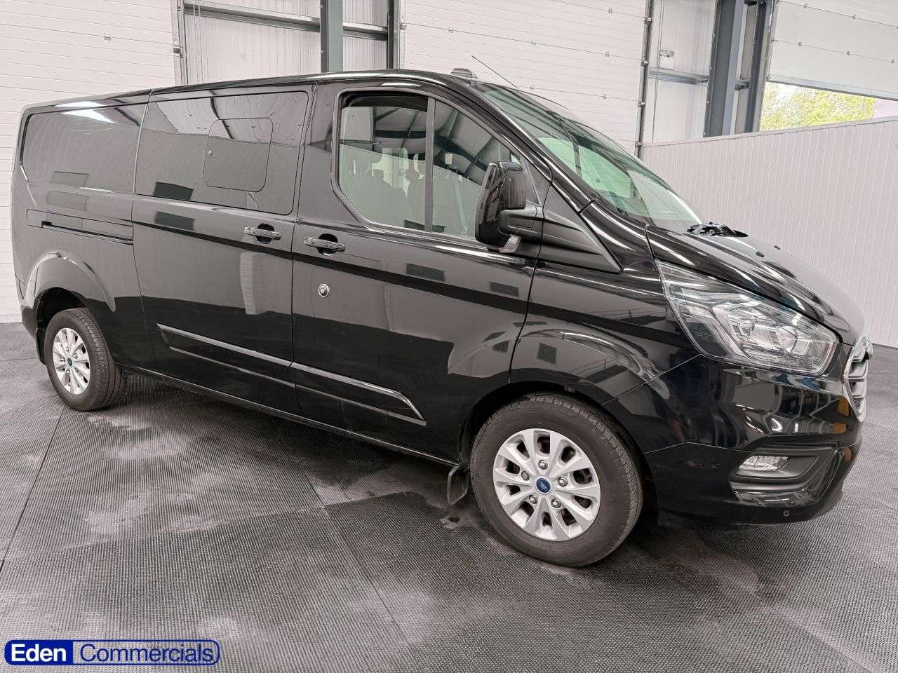A 2023 FORD TRANSIT CUSTOM 2.0 320 EcoBlue Limited Crew Van Double Cab Auto L2 H1 Euro 6 (170 ps) A 2023 FORD TRANSIT CUSTOM 2.0 320 EcoBlue Limited Crew Van Double Cab Auto L2 H1 Euro 6 (170 ps)