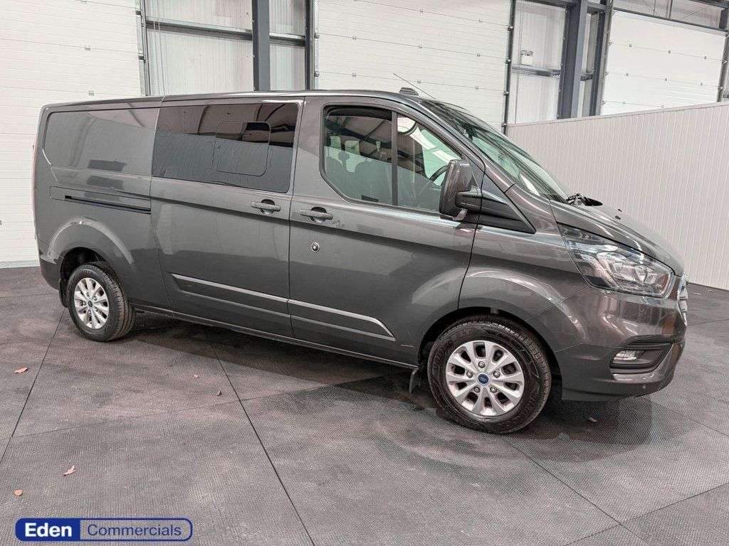 A 2022 FORD TRANSIT CUSTOM 2.0 320 EcoBlue Limited Crew Van Auto L2 H1 Euro 6 (170 ps) OVER 200 VANS O A 2022 FORD TRANSIT CUSTOM 2.0 320 EcoBlue Limited Crew Van Auto L2 H1 Euro 6 (170 ps) OVER 200 VANS O