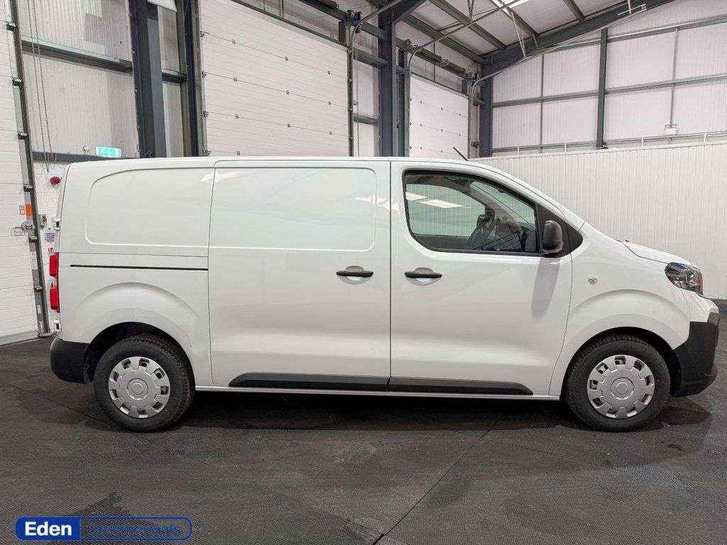 A 2024 VAUXHALL VIVARO 1.5 Turbo D Prime Panel Van 6dr Diesel Manual SWB Euro 6 (s/s) (120 ps) A 2024 VAUXHALL VIVARO 1.5 Turbo D Prime Panel Van 6dr Diesel Manual SWB Euro 6 (s/s) (120 ps)
