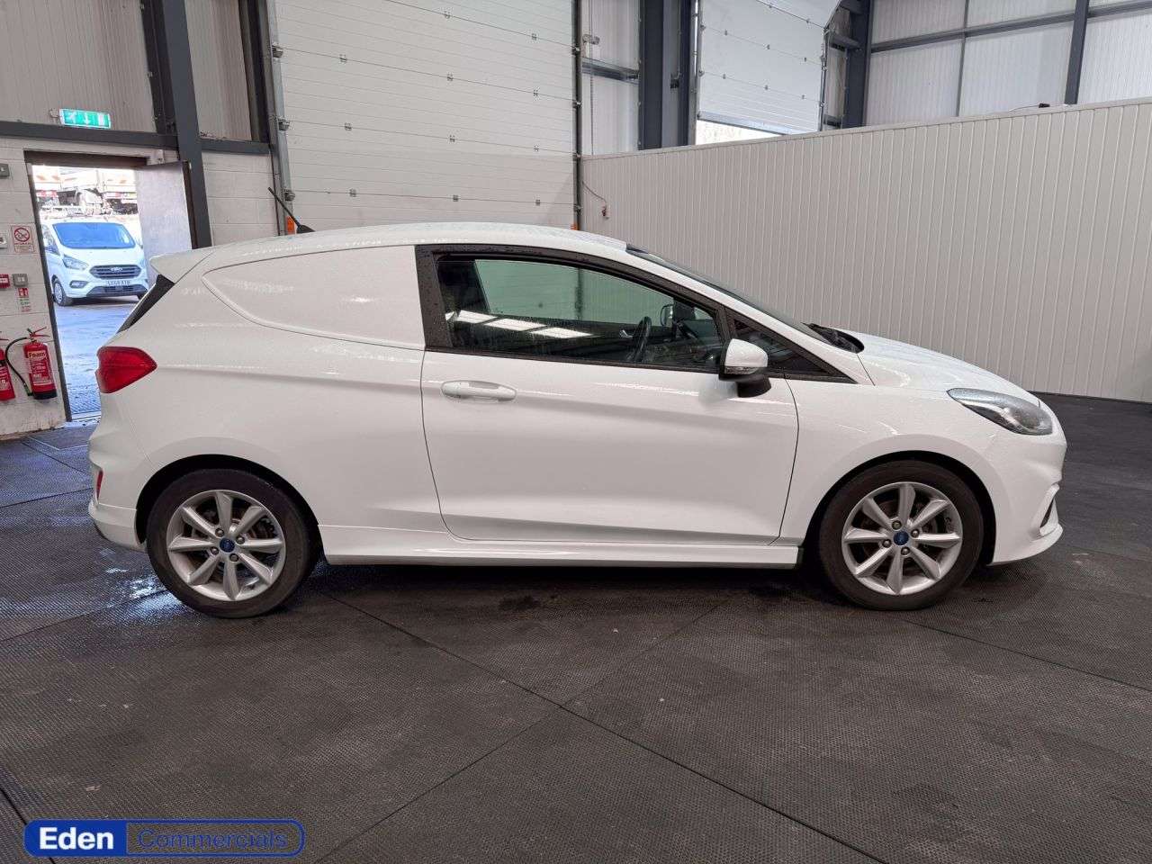 A 2019 FORD FIESTA VAN 1.5 TDCi Sport Car Derived Van 3dr Diesel Manual Euro 6 (s/s) (120 ps) A 2019 FORD FIESTA VAN 1.5 TDCi Sport Car Derived Van 3dr Diesel Manual Euro 6 (s/s) (120 ps)