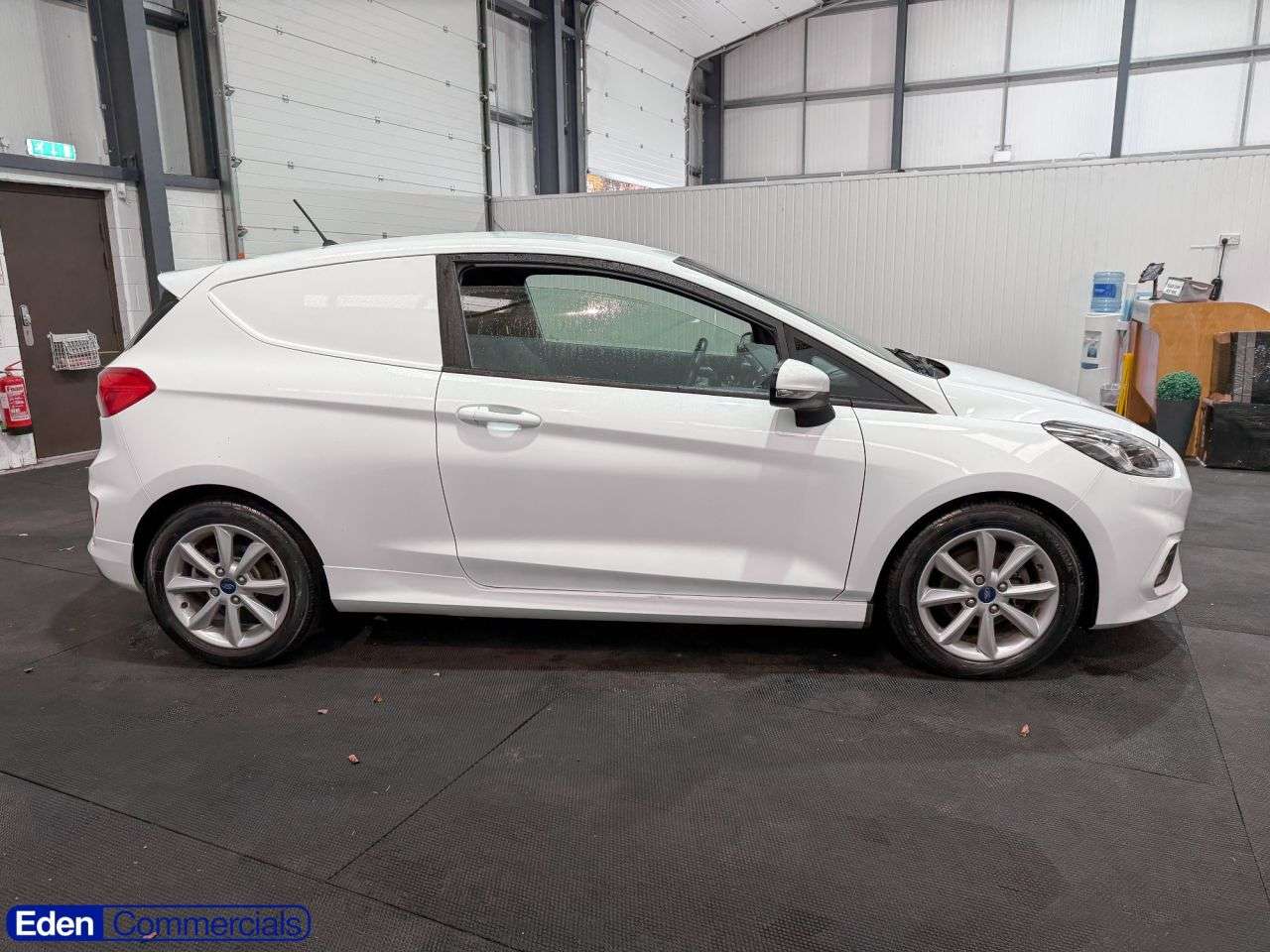A 2019 FORD FIESTA VAN 1.5 TDCi Sport Car Derived Van 3dr Diesel Manual Euro 6 (s/s) (120 ps) SPOR A 2019 FORD FIESTA VAN 1.5 TDCi Sport Car Derived Van 3dr Diesel Manual Euro 6 (s/s) (120 ps) SPOR