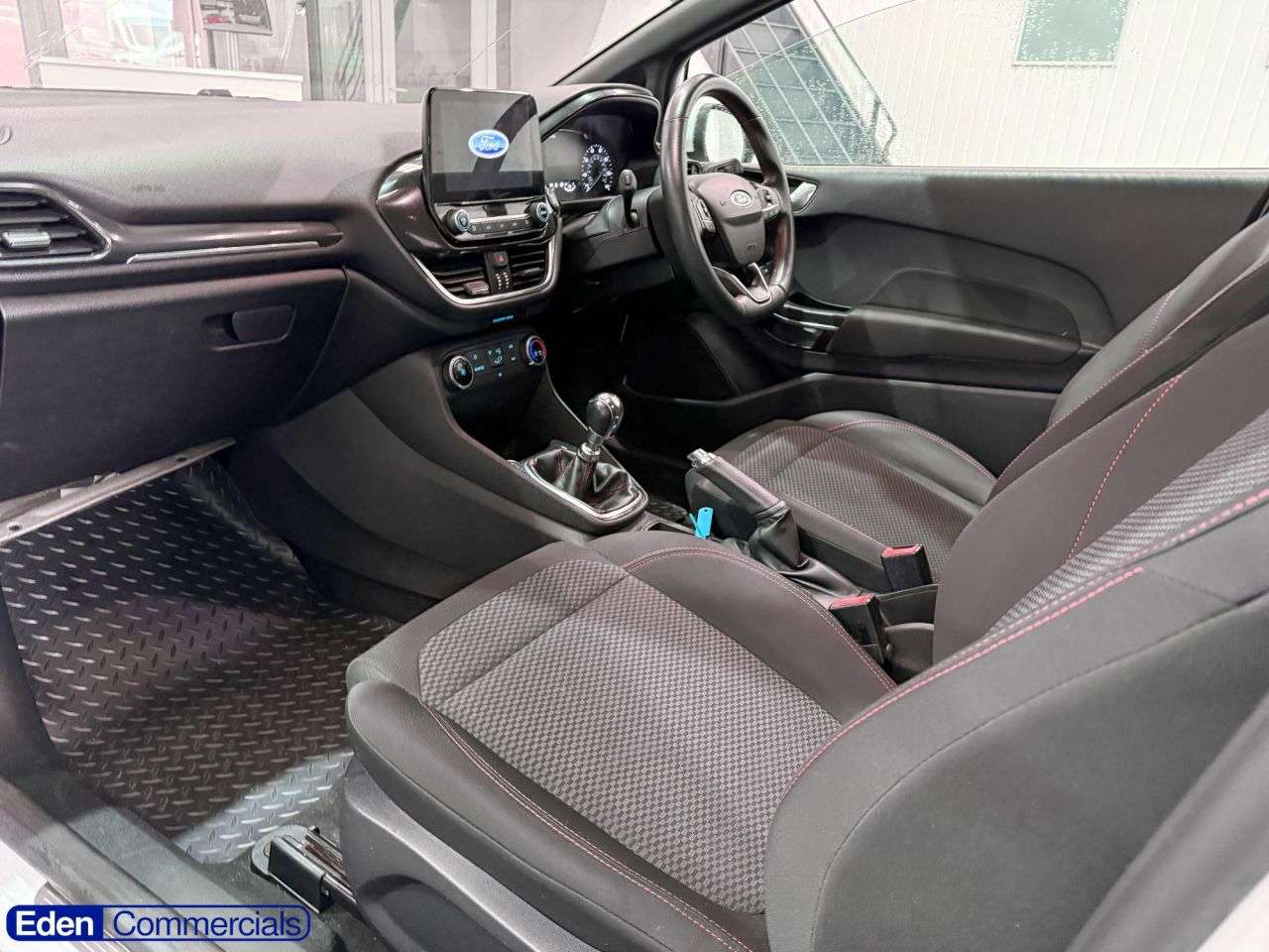 A 2019 FORD FIESTA VAN 1.5 TDCi Sport Car Derived Van 3dr Diesel Manual Euro 6 (s/s) (120 ps) SPOR A 2019 FORD FIESTA VAN 1.5 TDCi Sport Car Derived Van 3dr Diesel Manual Euro 6 (s/s) (120 ps) SPOR