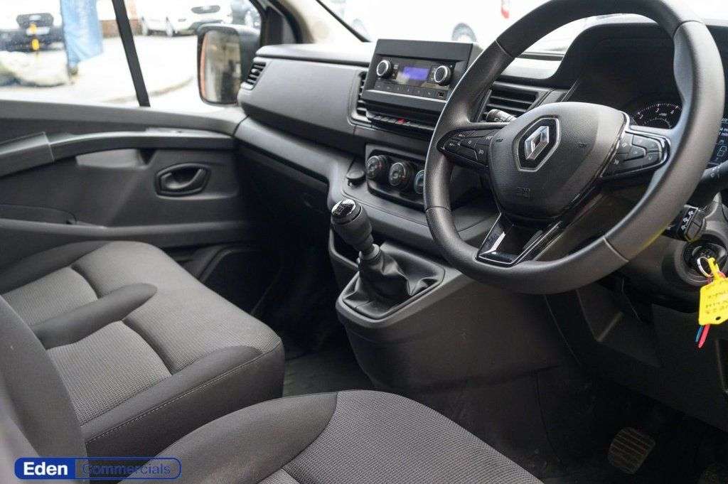 2023 RENAULT TRAFIC 2023 RENAULT TRAFIC