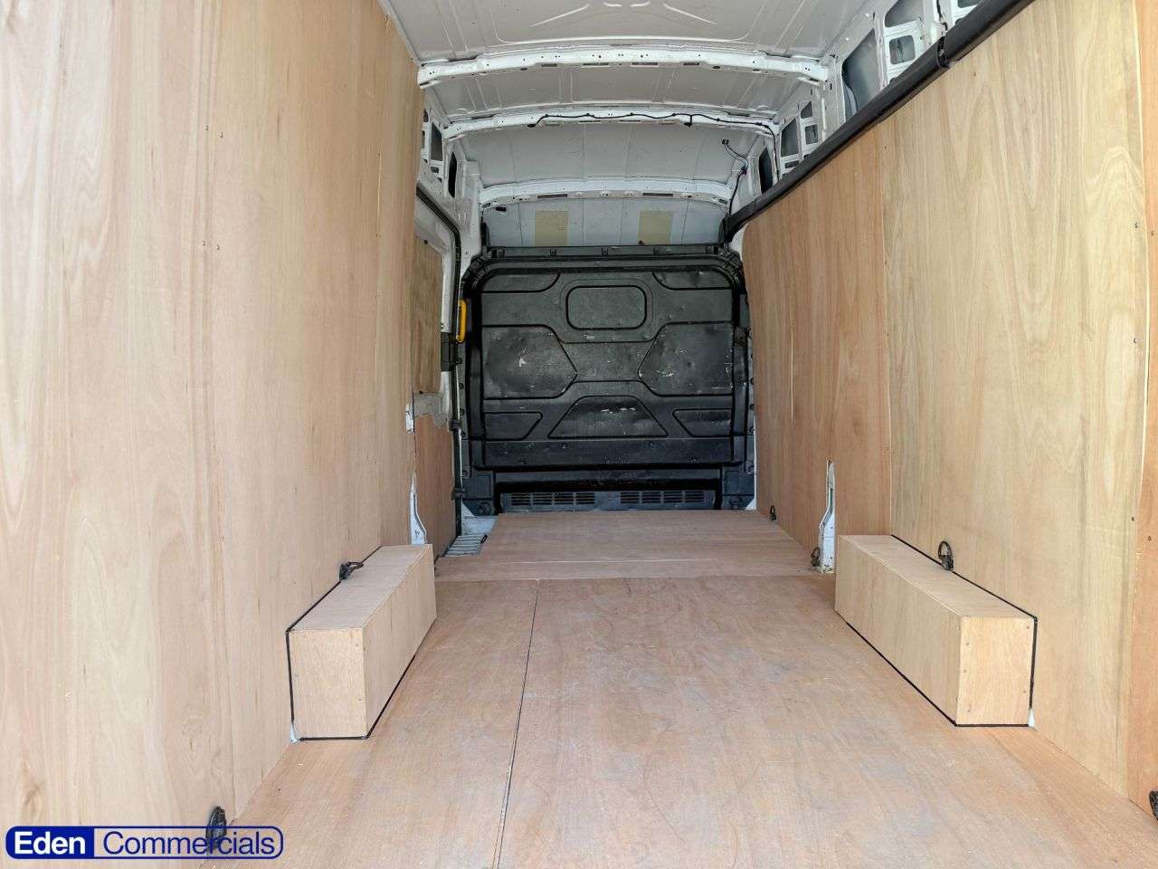 A 2023 FORD TRANSIT 2.0 350 EcoBlue Leader RWD L4 H3 Euro 6 (s/s) (130 ps) A 2023 FORD TRANSIT 2.0 350 EcoBlue Leader RWD L4 H3 Euro 6 (s/s) (130 ps)