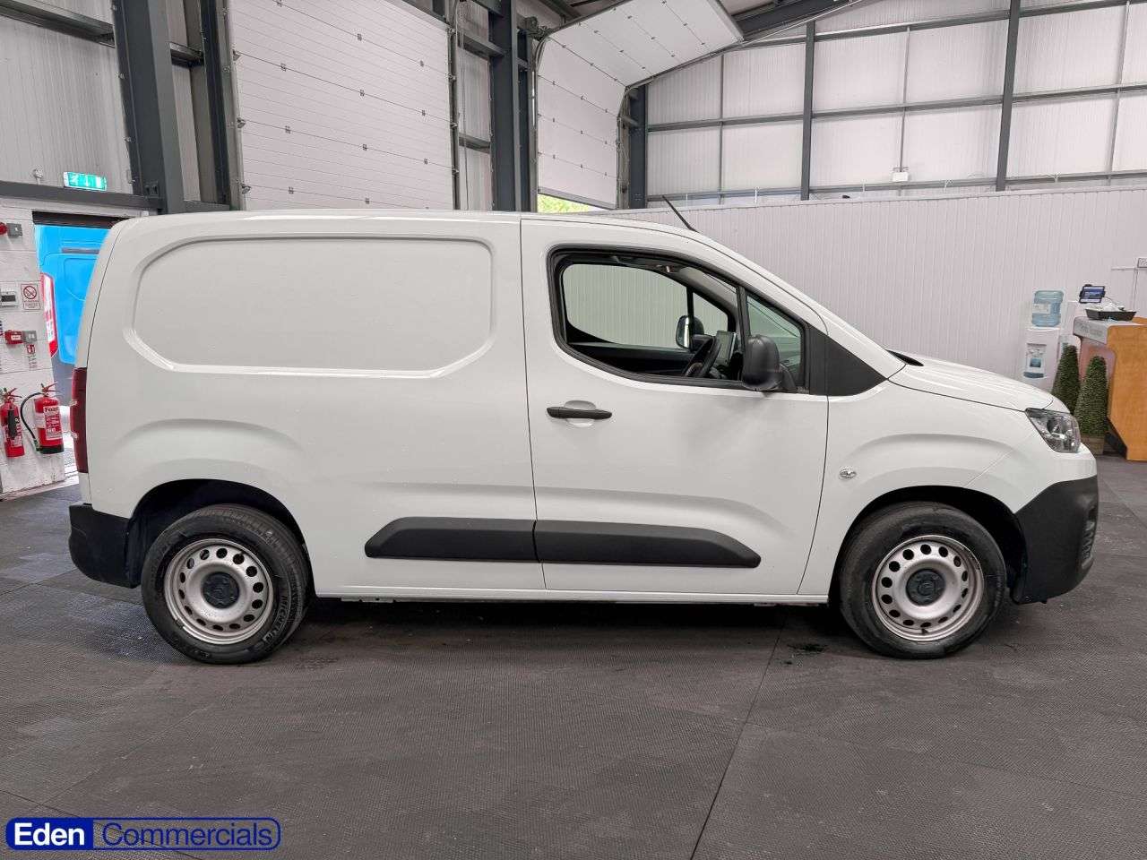 A 2023 CITROEN BERLINGO 1.5 BlueHDi 1000 Enterprise Edition M Diesel Manual SWB Euro 6 (s/s) (100 p A 2023 CITROEN BERLINGO 1.5 BlueHDi 1000 Enterprise Edition M Diesel Manual SWB Euro 6 (s/s) (100 p