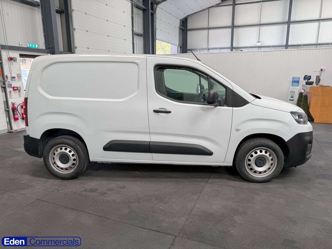 A 2023 CITROEN BERLINGO 1.5 BlueHDi 1000 Enterprise Edition M Diesel Manual SWB Euro 6 (s/s) (100 p A 2023 CITROEN BERLINGO 1.5 BlueHDi 1000 Enterprise Edition M Diesel Manual SWB Euro 6 (s/s) (100 p