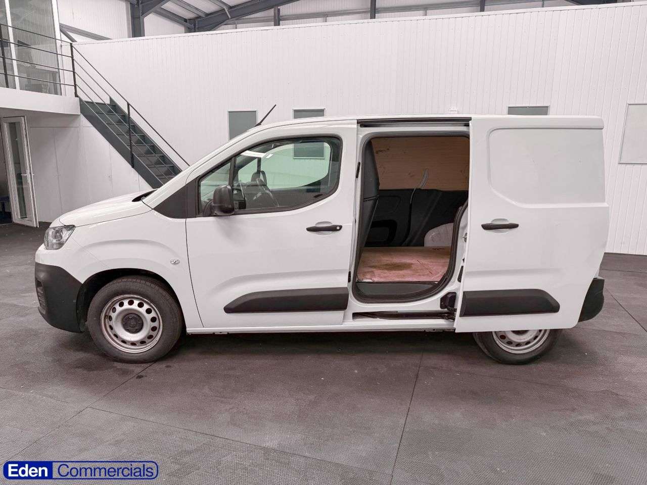 A 2023 CITROEN BERLINGO 1.5 BlueHDi 1000 Enterprise Edition M Diesel Manual SWB Euro 6 (s/s) (100 p A 2023 CITROEN BERLINGO 1.5 BlueHDi 1000 Enterprise Edition M Diesel Manual SWB Euro 6 (s/s) (100 p