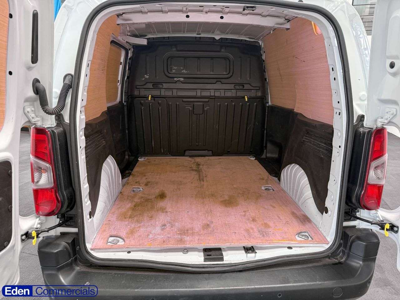 A 2023 CITROEN BERLINGO 1.5 BlueHDi 1000 Enterprise Edition M SWB Euro 6 (s/s) (100 ps) APPLE CAR P A 2023 CITROEN BERLINGO 1.5 BlueHDi 1000 Enterprise Edition M SWB Euro 6 (s/s) (100 ps) APPLE CAR P