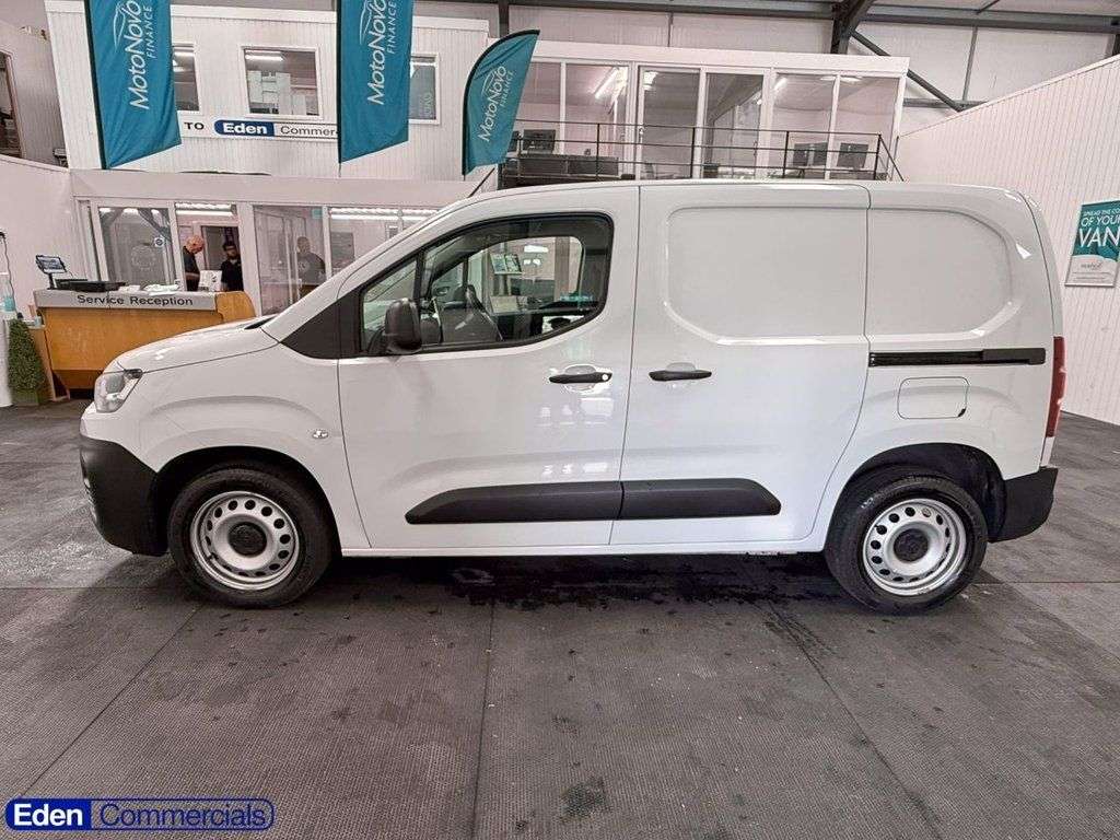 A 2023 CITROEN BERLINGO 1.5 BlueHDi 650 Enterprise Edition M SWB Euro 6 (s/s) (100 ps) APPLE CAR PL A 2023 CITROEN BERLINGO 1.5 BlueHDi 650 Enterprise Edition M SWB Euro 6 (s/s) (100 ps) APPLE CAR PL
