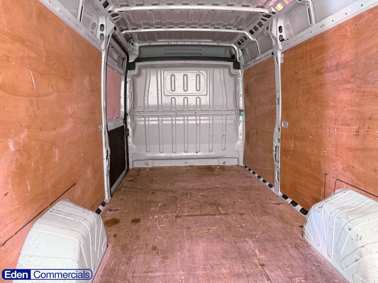 A 2023 PEUGEOT BOXER 2.2 BlueHDi 335 Professional Premium + L3 H2 Euro 6 (s/s) (140 ps) AIR CON A 2023 PEUGEOT BOXER 2.2 BlueHDi 335 Professional Premium + L3 H2 Euro 6 (s/s) (140 ps) AIR CON