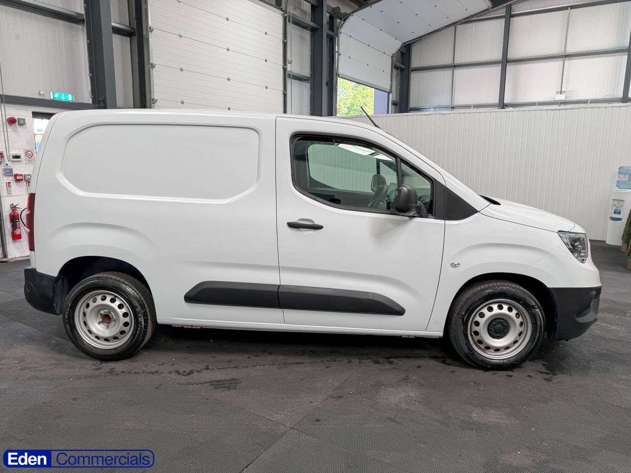 A 2023 VAUXHALL COMBO 1.5 Turbo D 2300 Prime Panel Van 5dr Diesel Manual L1 H1 Euro 6 (s/s) (100 A 2023 VAUXHALL COMBO 1.5 Turbo D 2300 Prime Panel Van 5dr Diesel Manual L1 H1 Euro 6 (s/s) (100