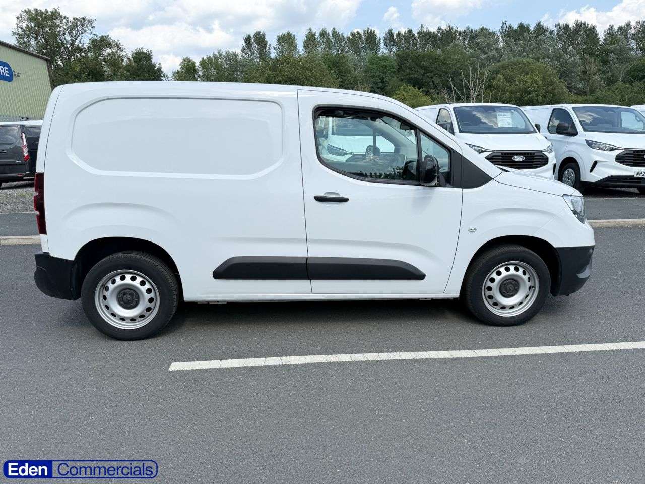 A 2023 VAUXHALL COMBO 1.5 Turbo D 2300 Prime L1 H1 Euro 6 (s/s) (100 ps) A 2023 VAUXHALL COMBO 1.5 Turbo D 2300 Prime L1 H1 Euro 6 (s/s) (100 ps)