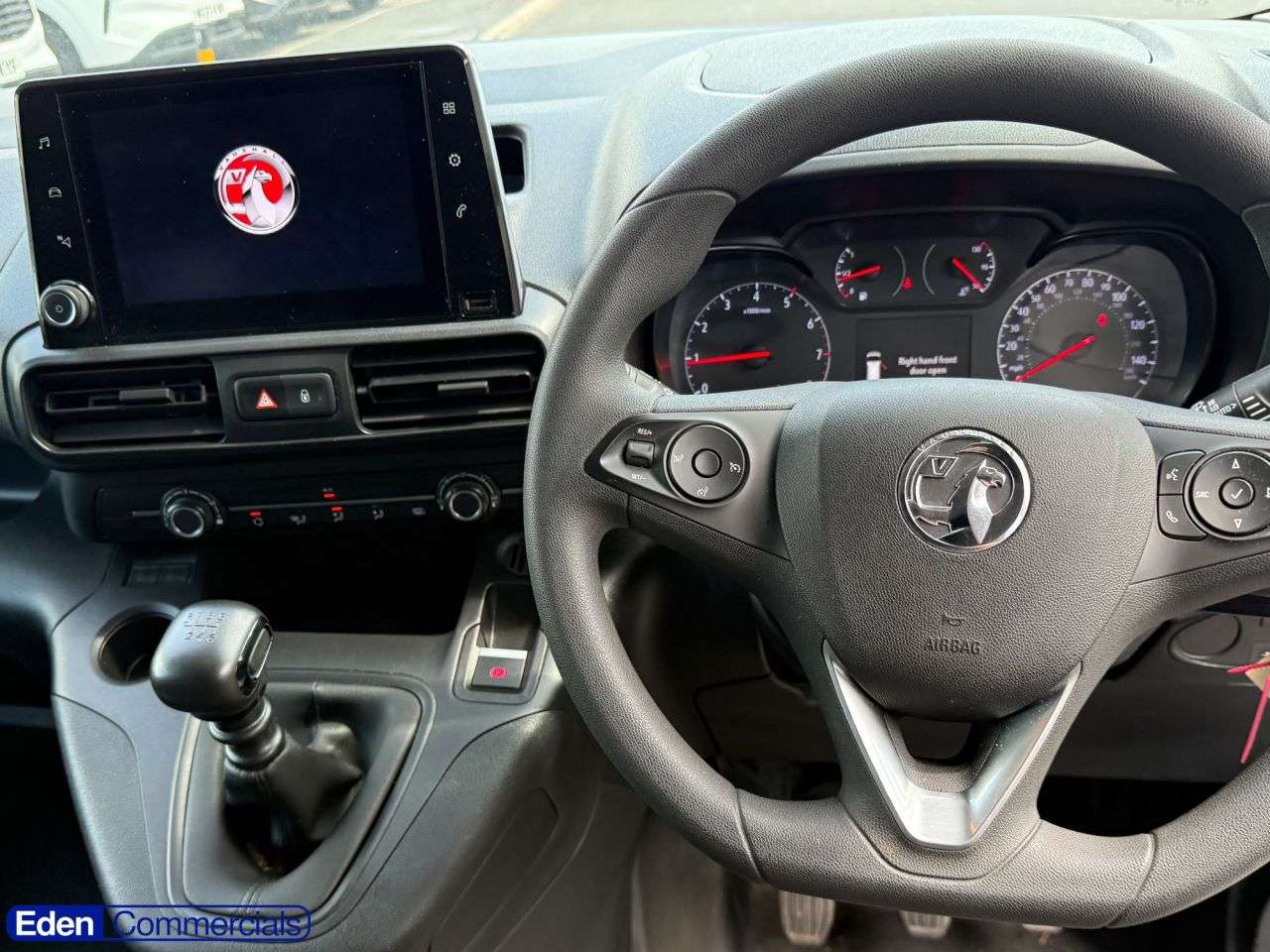 A 2023 VAUXHALL COMBO 1.5 Turbo D 2300 Prime L1 H1 Euro 6 (s/s) (100 ps) A 2023 VAUXHALL COMBO 1.5 Turbo D 2300 Prime L1 H1 Euro 6 (s/s) (100 ps)