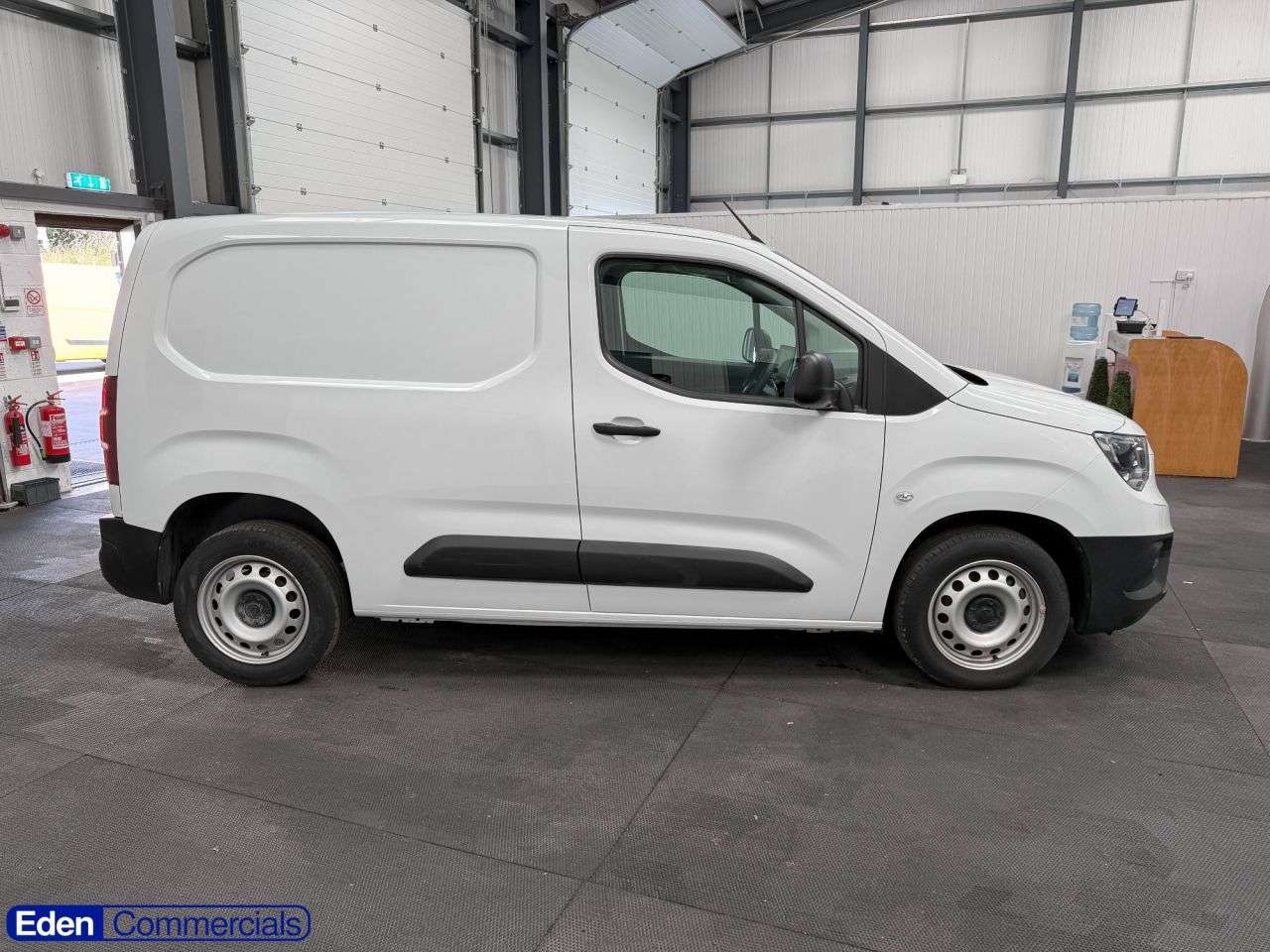 A 2023 VAUXHALL COMBO 1.5 Turbo D 2300 Prime Panel Van 5dr Diesel Manual L1 H1 Euro 6 (s/s) (100 A 2023 VAUXHALL COMBO 1.5 Turbo D 2300 Prime Panel Van 5dr Diesel Manual L1 H1 Euro 6 (s/s) (100