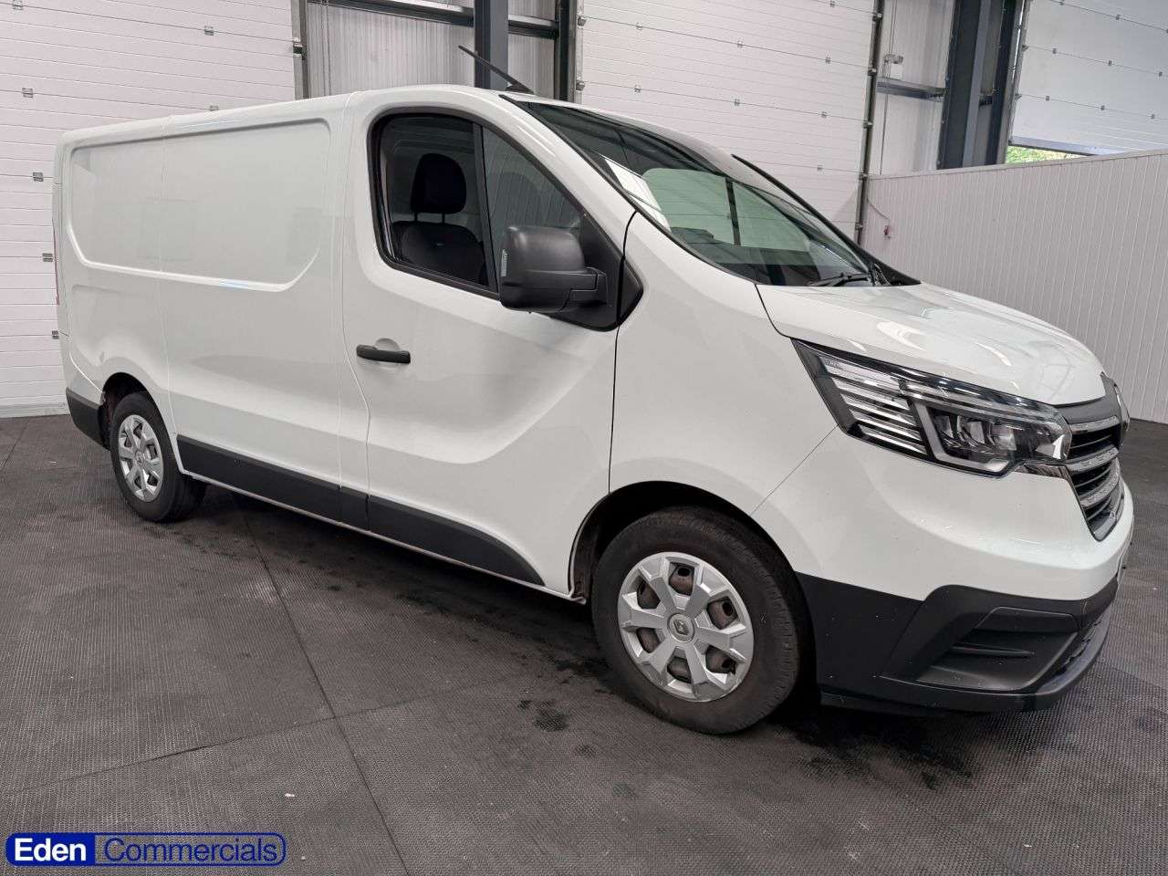 A 2023 RENAULT TRAFIC 2.0 dCi Blue SL28 Business+ L1 H1 Euro 6 (s/s) (130 ps) ONE OWNER LOW MILAG A 2023 RENAULT TRAFIC 2.0 dCi Blue SL28 Business+ L1 H1 Euro 6 (s/s) (130 ps) ONE OWNER LOW MILAG