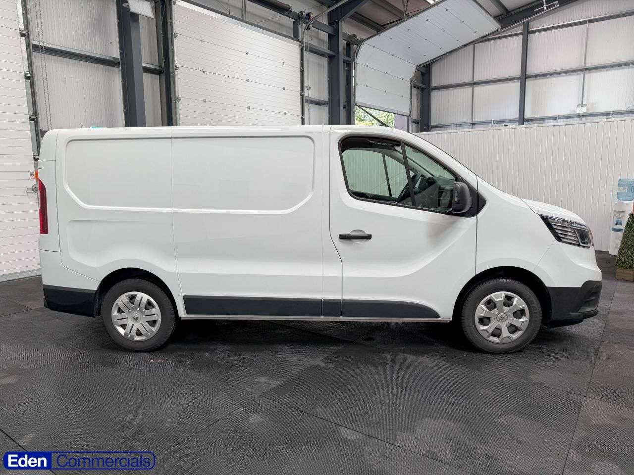 A 2023 RENAULT TRAFIC 2.0 dCi Blue SL28 Business+ Panel Van 5dr Diesel Manual L1 H1 Euro 6 (s/s) A 2023 RENAULT TRAFIC 2.0 dCi Blue SL28 Business+ Panel Van 5dr Diesel Manual L1 H1 Euro 6 (s/s)