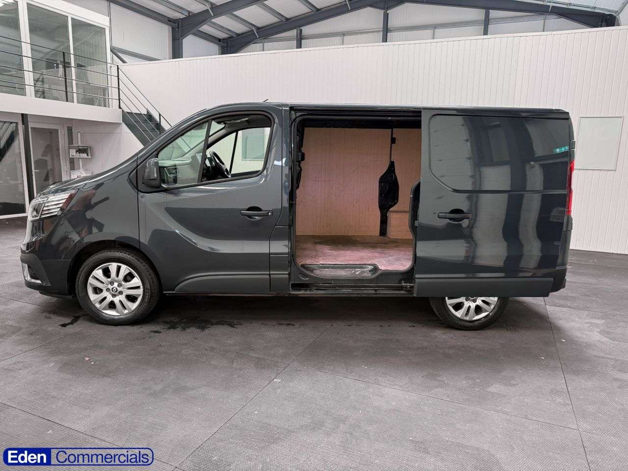 2023 RENAULT TRAFIC 2023 RENAULT TRAFIC