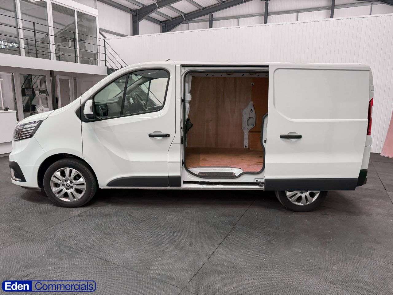 2023 RENAULT TRAFIC 2023 RENAULT TRAFIC