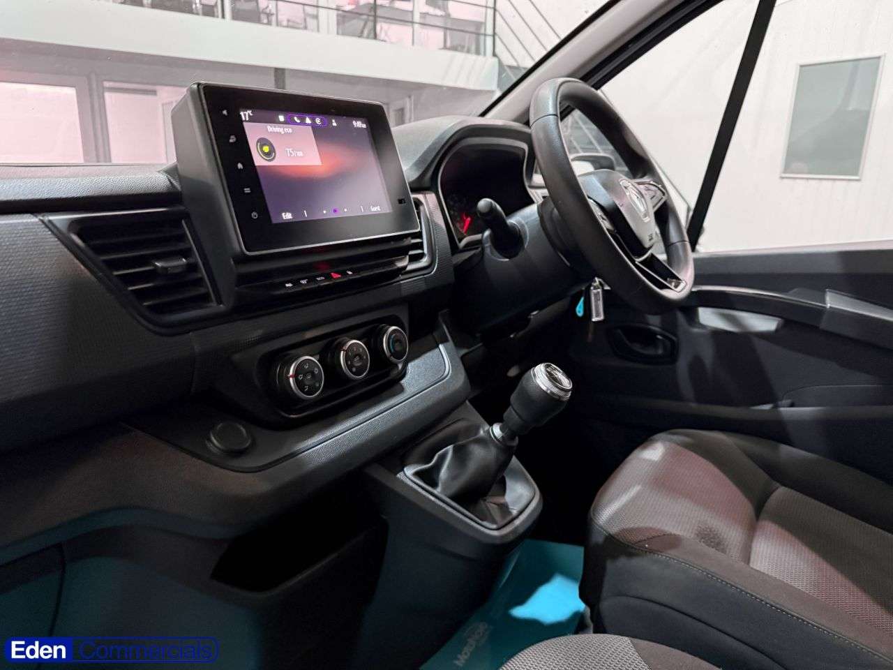 A 2023 RENAULT TRAFIC 2.0 dCi Blue LL30 Advance Panel Van 5dr Diesel Manual L2 H1 Euro 6 (s/s) (1 A 2023 RENAULT TRAFIC 2.0 dCi Blue LL30 Advance Panel Van 5dr Diesel Manual L2 H1 Euro 6 (s/s) (1