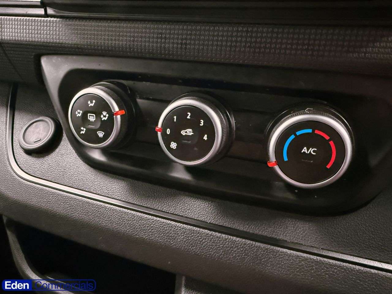2023 RENAULT TRAFIC 2023 RENAULT TRAFIC