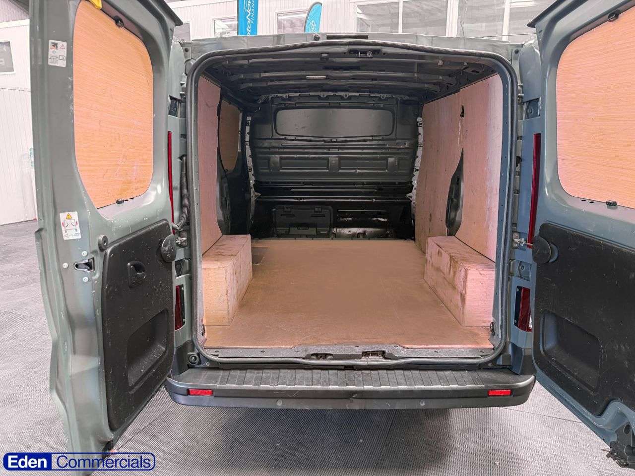 A 2023 RENAULT TRAFIC 2.0 dCi Blue SL30 Advance Diesel Manual L1 H1 Euro 6 (s/s) (130 ps) ONE OWN A 2023 RENAULT TRAFIC 2.0 dCi Blue SL30 Advance Diesel Manual L1 H1 Euro 6 (s/s) (130 ps) ONE OWN