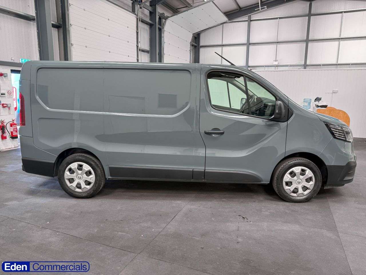 A 2023 RENAULT TRAFIC 2.0 dCi Blue SL30 Advance Diesel Manual L1 H1 Euro 6 (s/s) (130 ps) ONE OWN A 2023 RENAULT TRAFIC 2.0 dCi Blue SL30 Advance Diesel Manual L1 H1 Euro 6 (s/s) (130 ps) ONE OWN