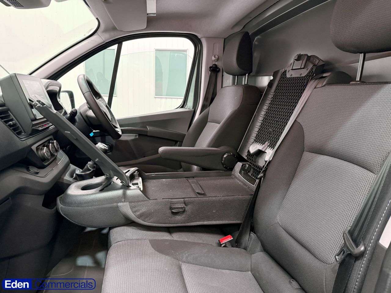 2023 RENAULT TRAFIC 2023 RENAULT TRAFIC