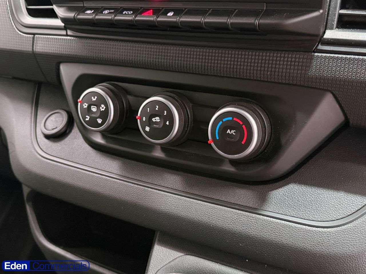 2023 RENAULT TRAFIC 2023 RENAULT TRAFIC