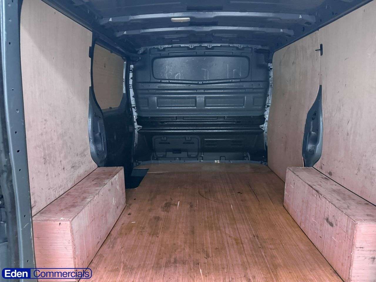 A 2023 RENAULT TRAFIC 2.0 dCi Blue SL30 Advance Panel Van 5dr Diesel Manual L1 H1 Euro 6 (s/s) (1 A 2023 RENAULT TRAFIC 2.0 dCi Blue SL30 Advance Panel Van 5dr Diesel Manual L1 H1 Euro 6 (s/s) (1