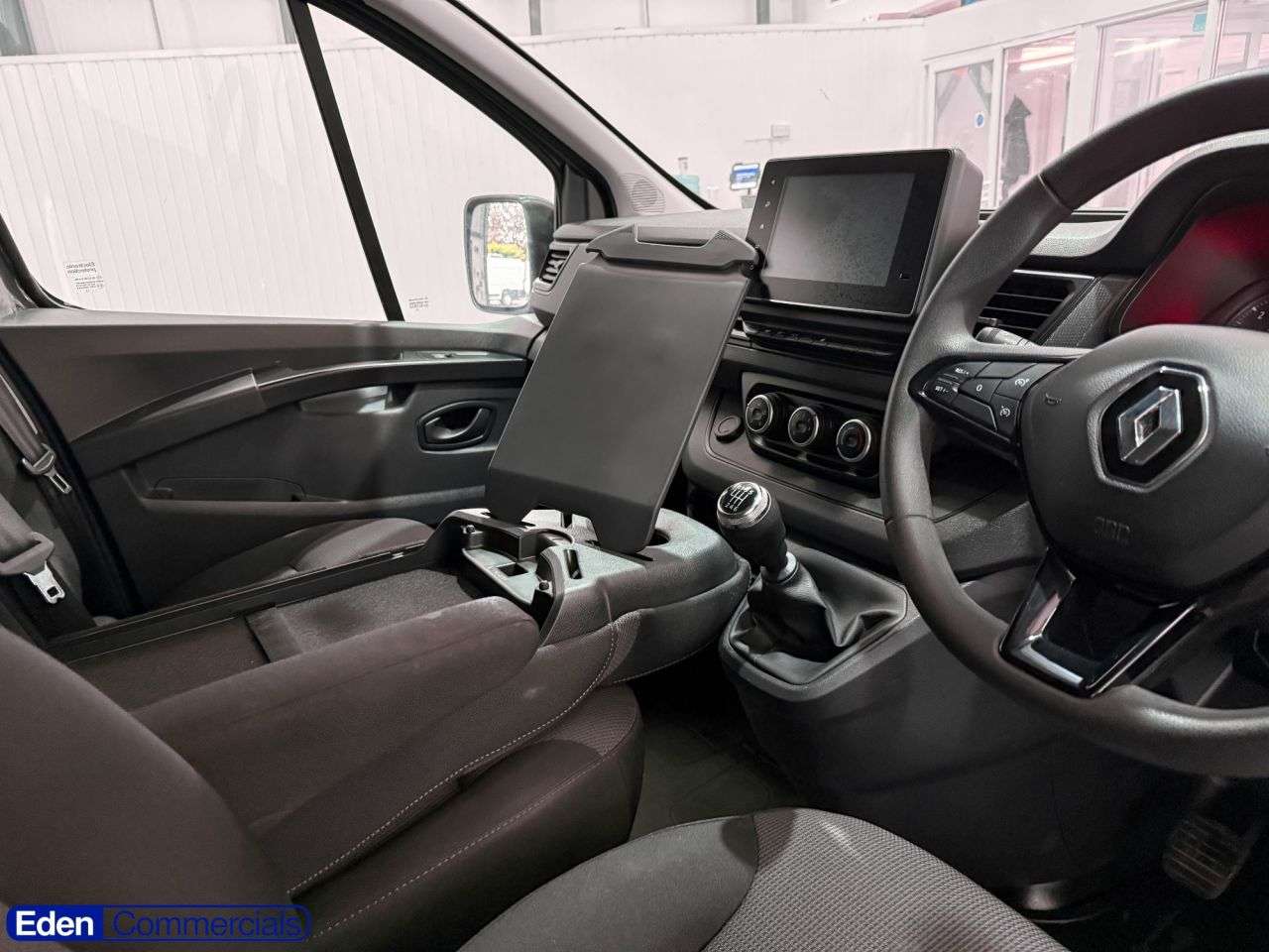 2023 RENAULT TRAFIC 2023 RENAULT TRAFIC