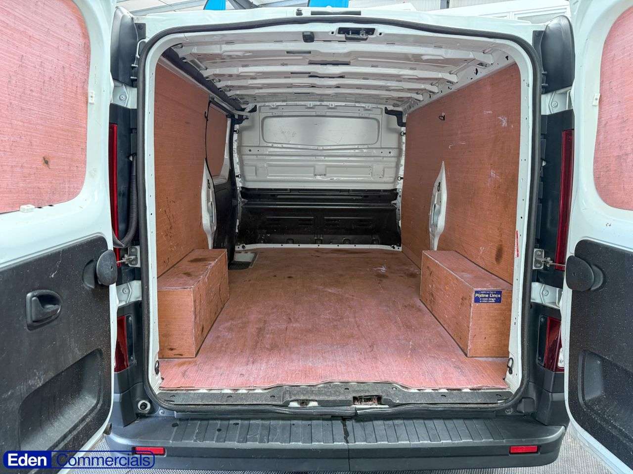 A 2023 RENAULT TRAFIC 2.0 dCi Blue LL30 Start Panel Van 5dr Diesel Manual L2 H1 Euro 6 (s/s) (130 A 2023 RENAULT TRAFIC 2.0 dCi Blue LL30 Start Panel Van 5dr Diesel Manual L2 H1 Euro 6 (s/s) (130