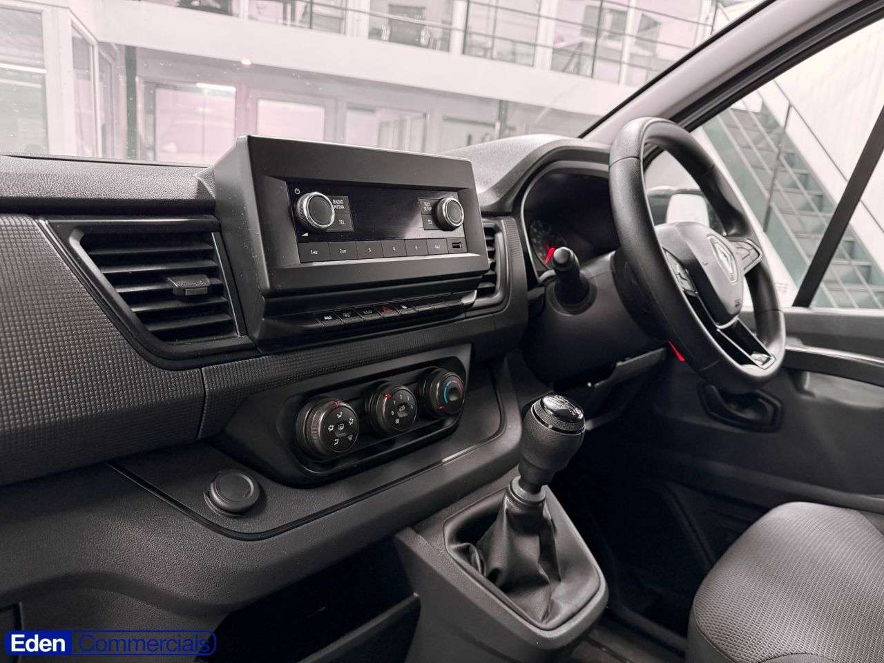 A 2023 RENAULT TRAFIC 2.0 dCi Blue LL30 Start Panel Van 5dr Diesel Manual L2 H1 Euro 6 (s/s) (130 A 2023 RENAULT TRAFIC 2.0 dCi Blue LL30 Start Panel Van 5dr Diesel Manual L2 H1 Euro 6 (s/s) (130