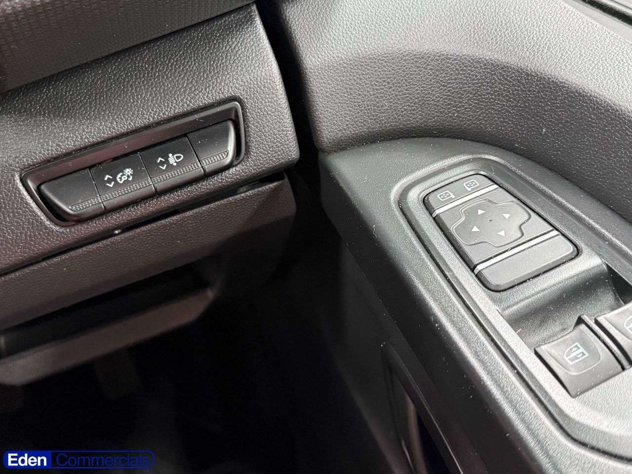 2023 RENAULT TRAFIC 2023 RENAULT TRAFIC