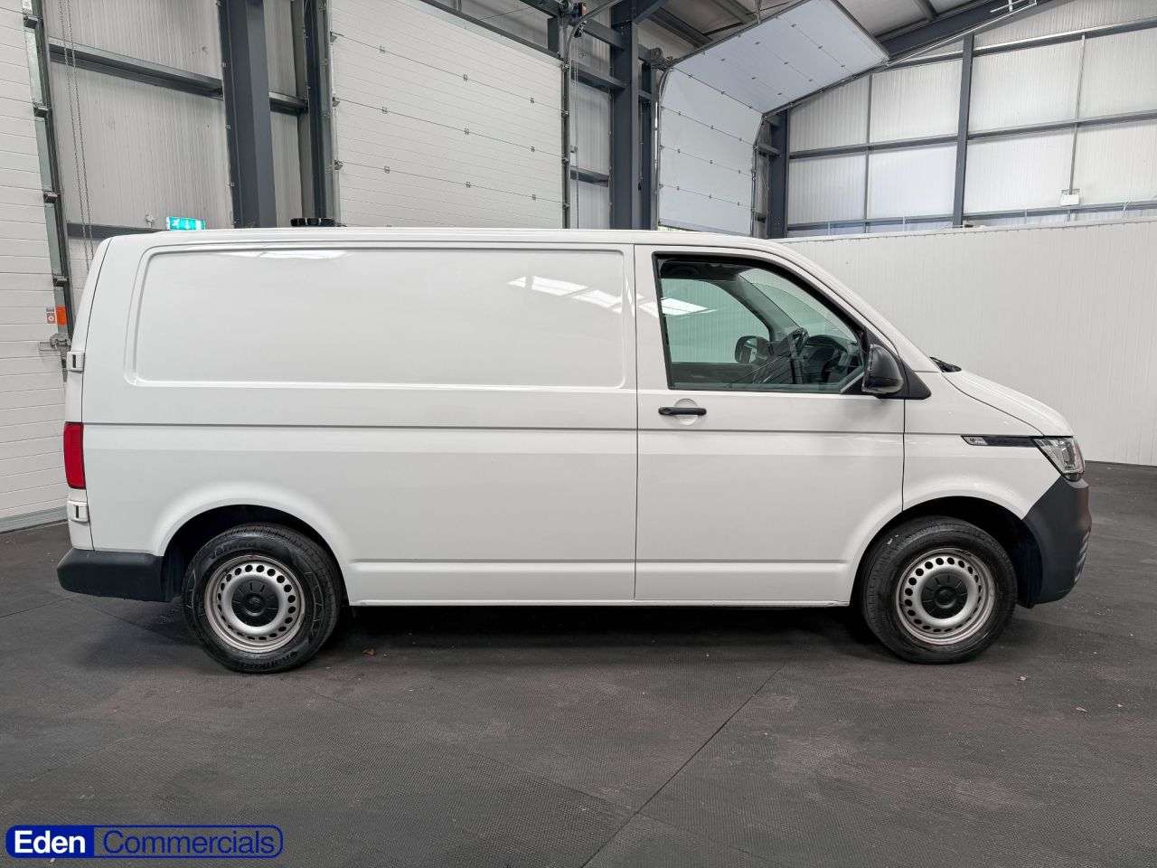 A 2023 VOLKSWAGEN TRANSPORTER 2.0 TDI T32 Startline Manual FWD SWB Euro 6 (s/s) (110 ps) A 2023 VOLKSWAGEN TRANSPORTER 2.0 TDI T32 Startline Manual FWD SWB Euro 6 (s/s) (110 ps)