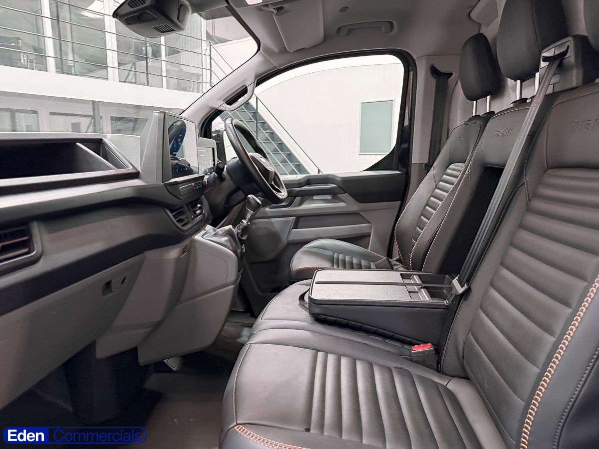 A 2025 FORD TRANSIT CUSTOM 2.0 320 EcoBlue Trail Panel Van 5dr Diesel Manual L1 H1 Euro 6 (s/s) (136 p A 2025 FORD TRANSIT CUSTOM 2.0 320 EcoBlue Trail Panel Van 5dr Diesel Manual L1 H1 Euro 6 (s/s) (136 p