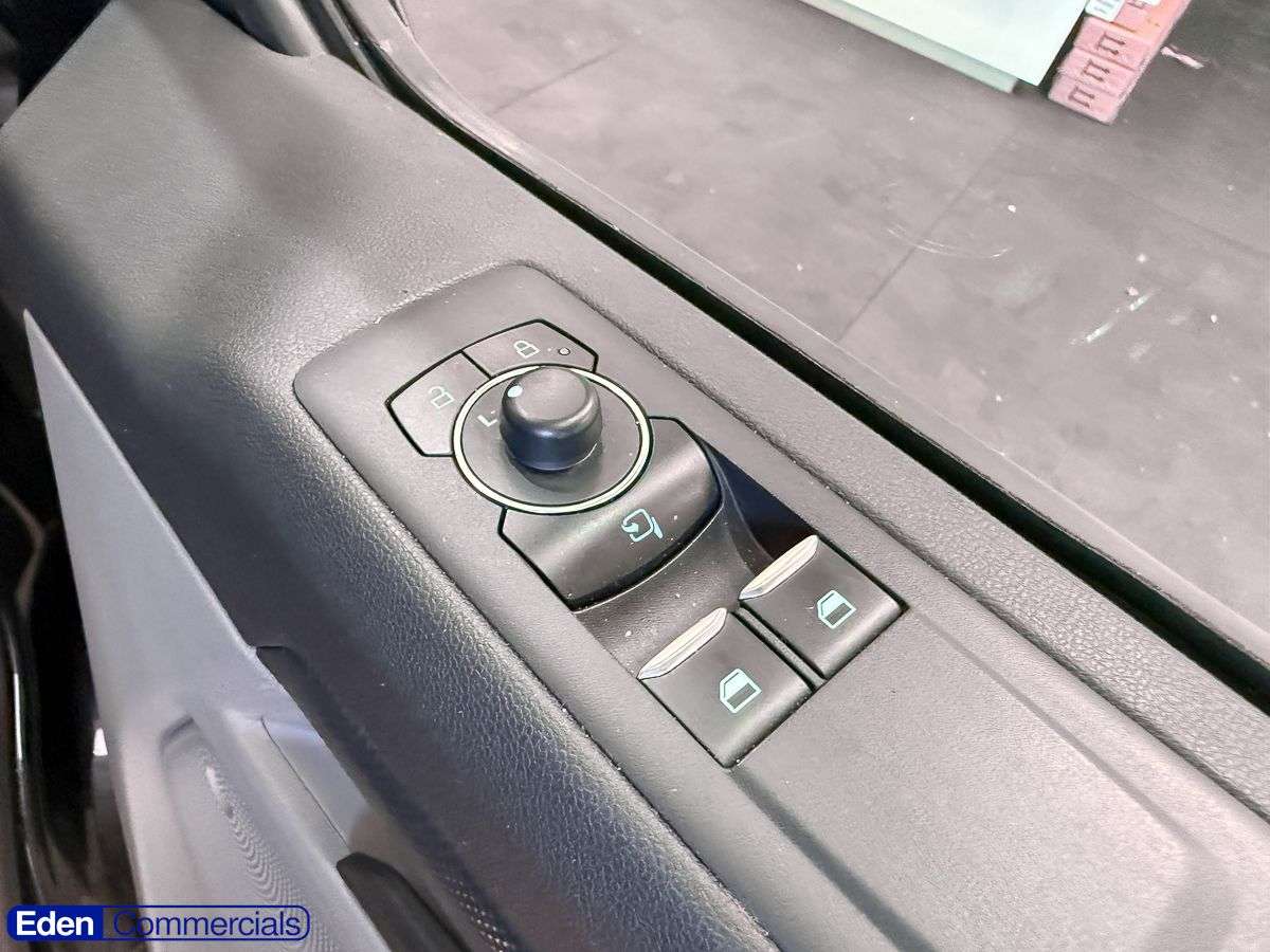 2025 FORD TRANSIT CUSTOM 2025 FORD TRANSIT CUSTOM