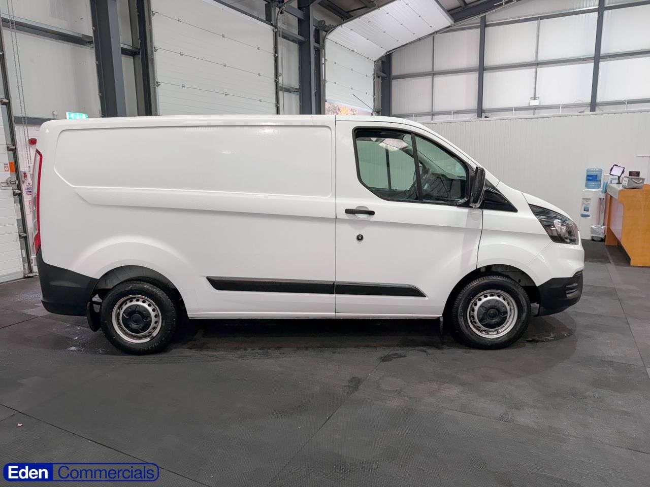 A 2019 FORD TRANSIT CUSTOM 2.0 300 EcoBlue Panel Van 5dr Diesel Manual L1 H1 Euro 6 (105 ps) A 2019 FORD TRANSIT CUSTOM 2.0 300 EcoBlue Panel Van 5dr Diesel Manual L1 H1 Euro 6 (105 ps)