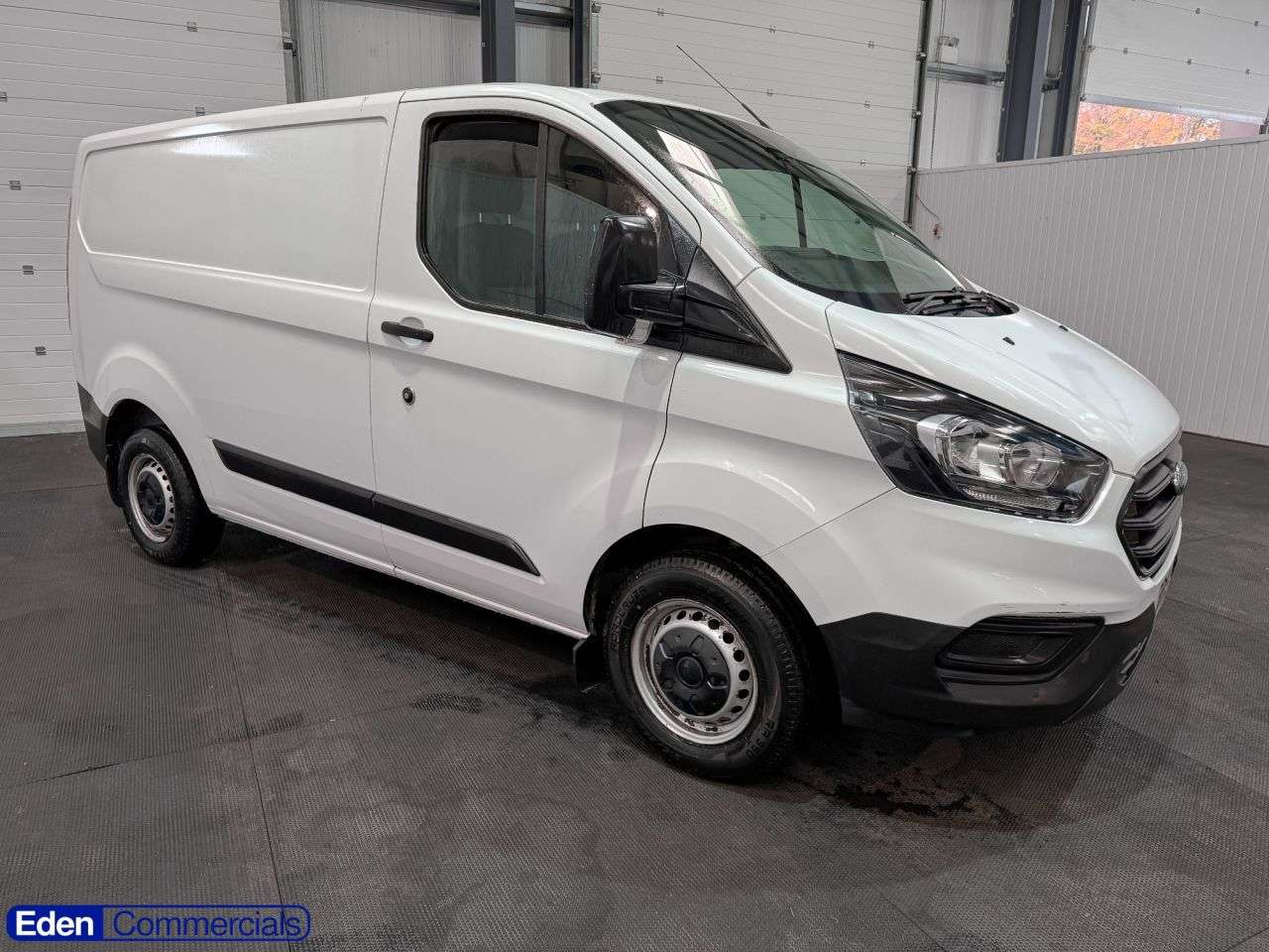 A 2019 FORD TRANSIT CUSTOM 2.0 300 EcoBlue Panel Van 5dr Diesel Manual L1 H1 Euro 6 (105 ps) A 2019 FORD TRANSIT CUSTOM 2.0 300 EcoBlue Panel Van 5dr Diesel Manual L1 H1 Euro 6 (105 ps)