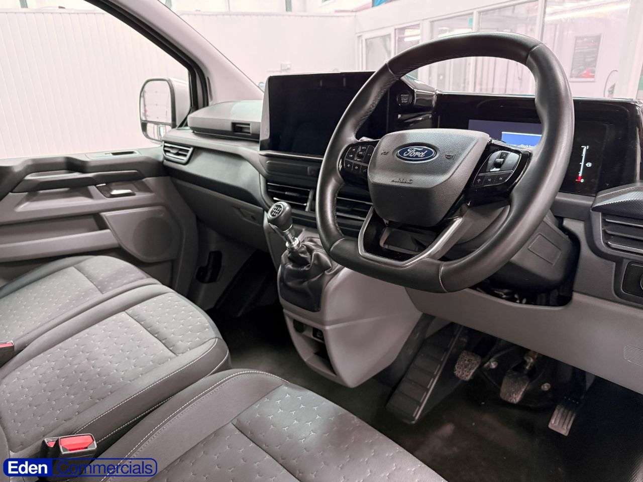A 2024 FORD TRANSIT CUSTOM 2.0 280 EcoBlue Limited L1 H1 Euro 6 (s/s) (136 ps) OVER 200 VEHICLES ON SI A 2024 FORD TRANSIT CUSTOM 2.0 280 EcoBlue Limited L1 H1 Euro 6 (s/s) (136 ps) OVER 200 VEHICLES ON SI