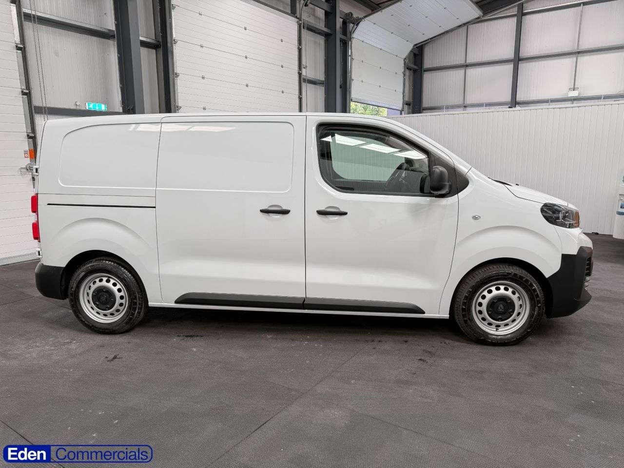 A 2024 PEUGEOT E-EXPERT 75kWh Professional Standard Panel Van 6dr Electric Auto MWB (7.4kW Charger) A 2024 PEUGEOT E-EXPERT 75kWh Professional Standard Panel Van 6dr Electric Auto MWB (7.4kW Charger)