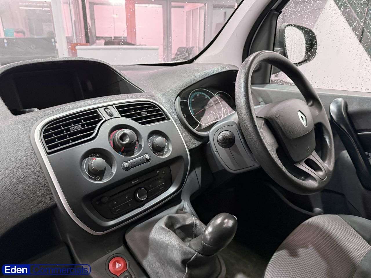 A 2020 RENAULT KANGOO MAXI 0.0L 4d AUTO 59 BHP ELECTRIC + RAC APPOVED A 2020 RENAULT KANGOO MAXI 0.0L 4d AUTO 59 BHP ELECTRIC + RAC APPOVED