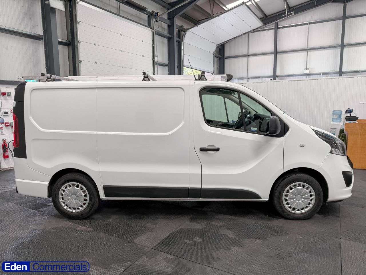 A 2019 VAUXHALL VIVARO 1.6 CDTi 2700 BiTurbo ecoTEC Sportive L1 H1 Euro 6 (125 ps) INVERTER + INTE A 2019 VAUXHALL VIVARO 1.6 CDTi 2700 BiTurbo ecoTEC Sportive L1 H1 Euro 6 (125 ps) INVERTER + INTE
