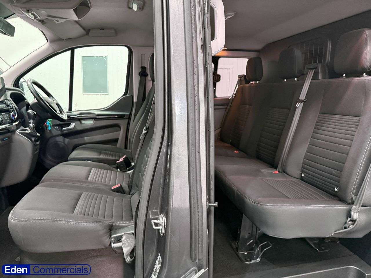 A 2023 FORD TRANSIT CUSTOM 2.0 320 EcoBlue Limited Crew Van Double Cab 5dr Diesel Manual L1 H1 Euro 6 A 2023 FORD TRANSIT CUSTOM 2.0 320 EcoBlue Limited Crew Van Double Cab 5dr Diesel Manual L1 H1 Euro 6