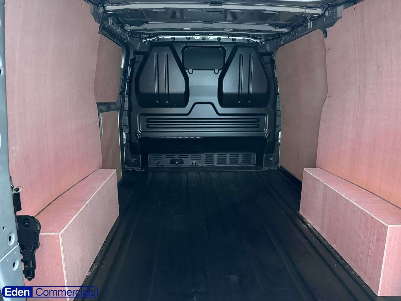 A 2025 FORD TRANSIT CUSTOM 2.0 280 EcoBlue Limited Panel Van 5dr Diesel Manual L1 H1 Euro 6 (s/s) (136 A 2025 FORD TRANSIT CUSTOM 2.0 280 EcoBlue Limited Panel Van 5dr Diesel Manual L1 H1 Euro 6 (s/s) (136