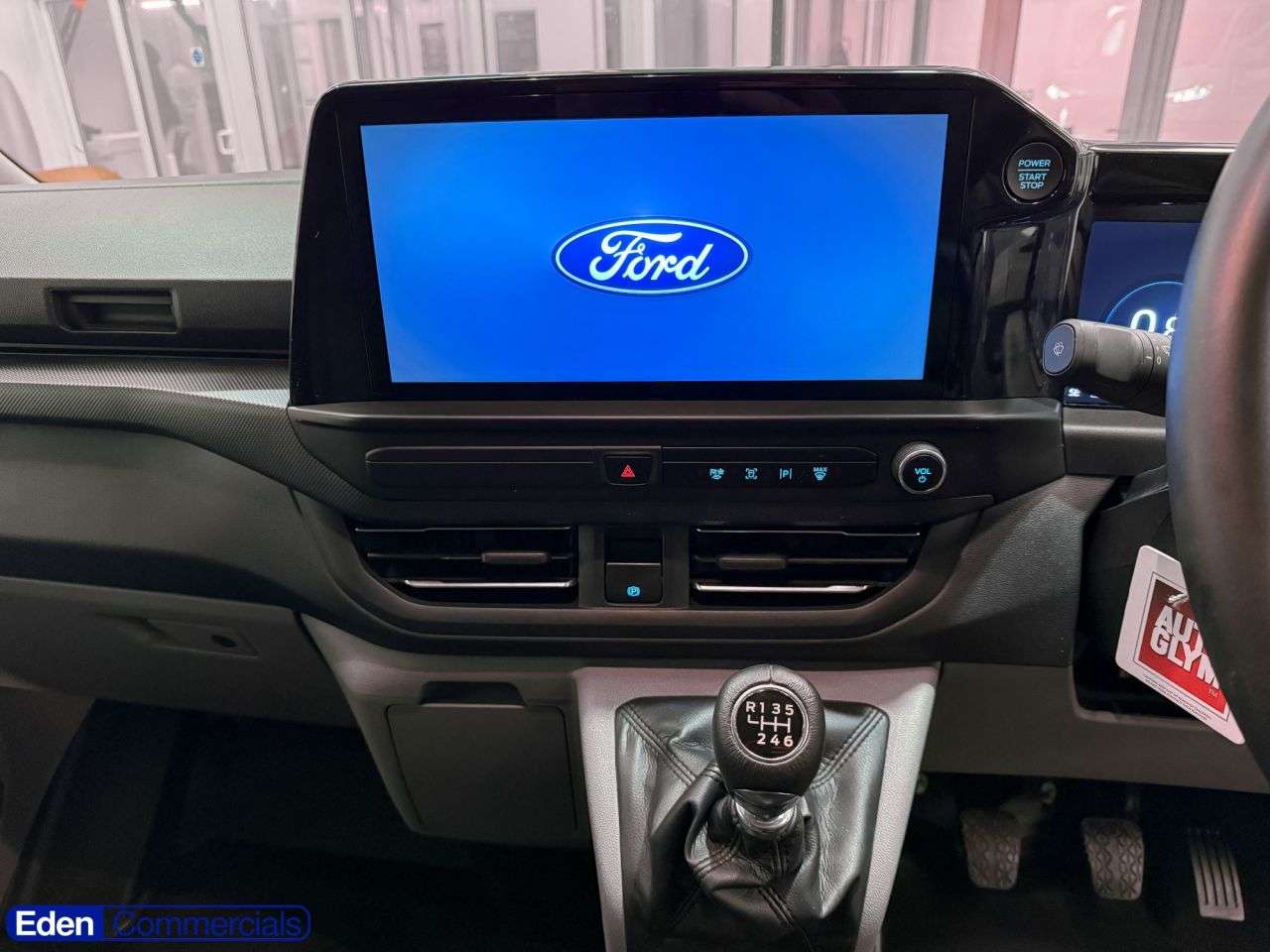 A 2025 FORD TRANSIT CUSTOM 2.0 280 EcoBlue Limited Panel Van 5dr Diesel Manual L1 H1 Euro 6 (s/s) (136 A 2025 FORD TRANSIT CUSTOM 2.0 280 EcoBlue Limited Panel Van 5dr Diesel Manual L1 H1 Euro 6 (s/s) (136