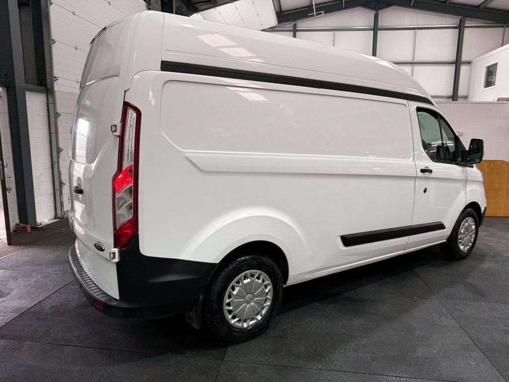 A 2019 FORD TRANSIT CUSTOM 2.0 340 EcoBlue L2 H2 Euro 6 (130 ps) * AIR CON + INTERNAL RACKING * A 2019 FORD TRANSIT CUSTOM 2.0 340 EcoBlue L2 H2 Euro 6 (130 ps) * AIR CON + INTERNAL RACKING *