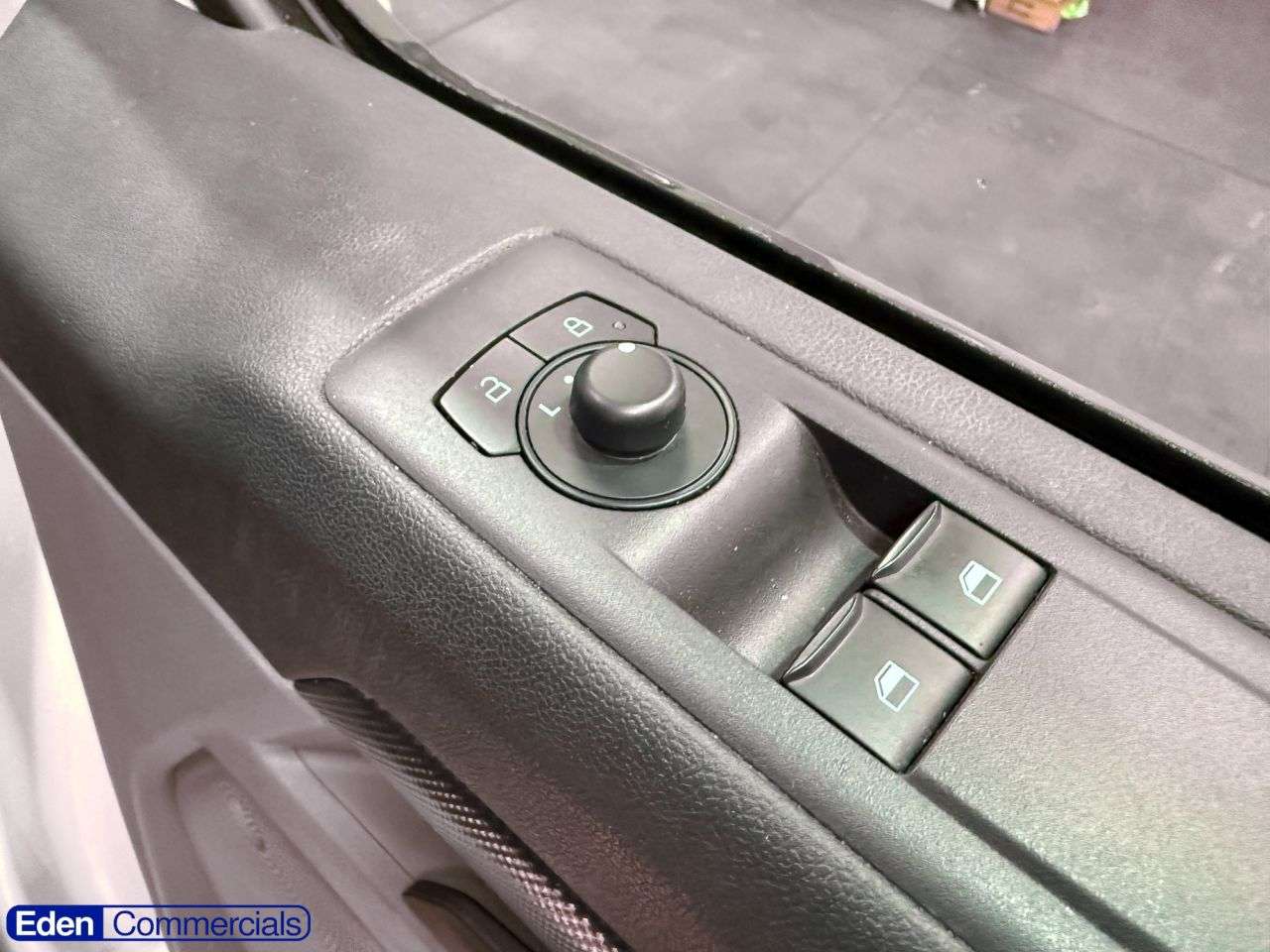 2025 FORD TRANSIT CUSTOM 2025 FORD TRANSIT CUSTOM