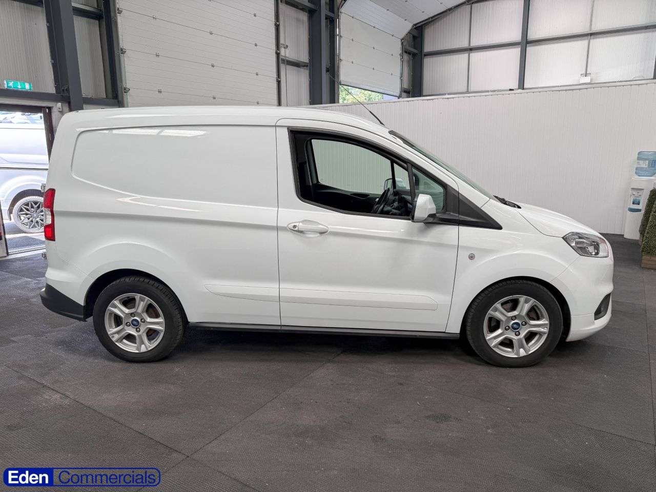 A 2022 FORD TRANSIT COURIER 1.5 TDCi Limited Panel Van 5dr Diesel Manual L1 Euro 6 (100 ps) A 2022 FORD TRANSIT COURIER 1.5 TDCi Limited Panel Van 5dr Diesel Manual L1 Euro 6 (100 ps)