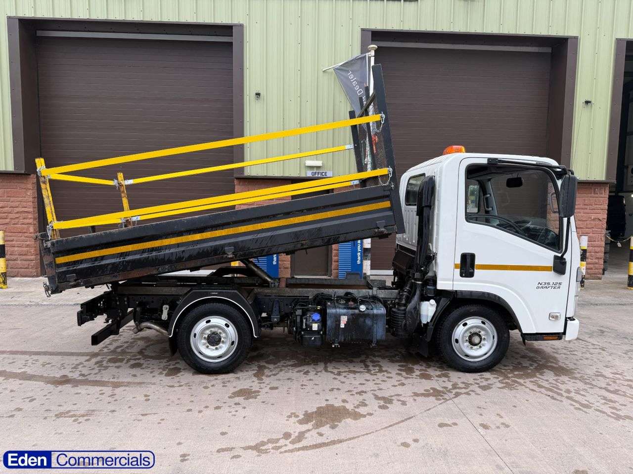 A 2023 ISUZU GRAFTER 1.9D N35 Green Chassis Cab 2dr Diesel Manual RWD SWB Euro 6 (SRW) (125 ps) A 2023 ISUZU GRAFTER 1.9D N35 Green Chassis Cab 2dr Diesel Manual RWD SWB Euro 6 (SRW) (125 ps)