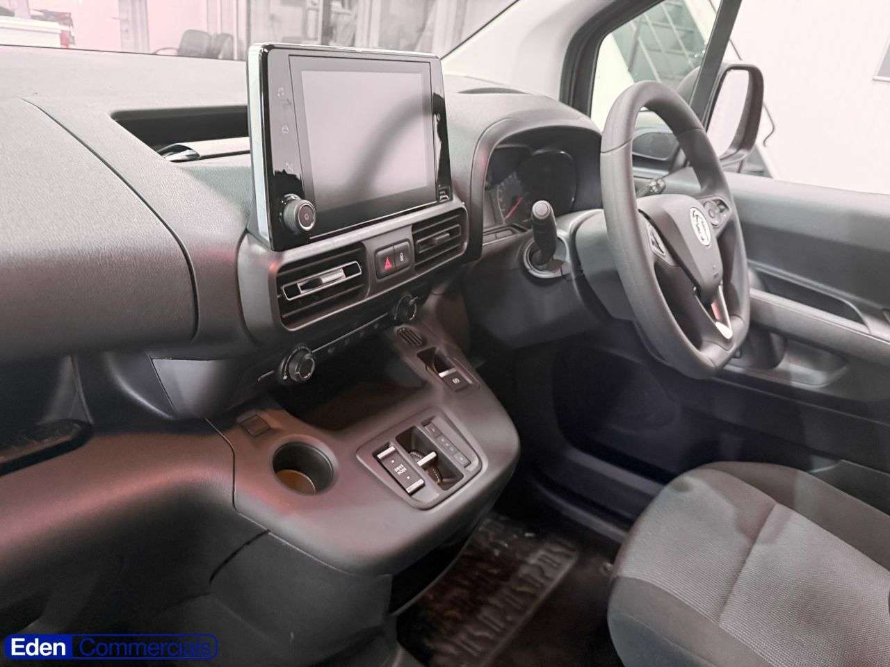 A 2025 VAUXHALL COMBO ELECTRIC 2300 50kWh Prime Panel Van Electric Auto L2 (7.4kW Charger) (136 ps) VAUXHA A 2025 VAUXHALL COMBO ELECTRIC 2300 50kWh Prime Panel Van Electric Auto L2 (7.4kW Charger) (136 ps) VAUXHA